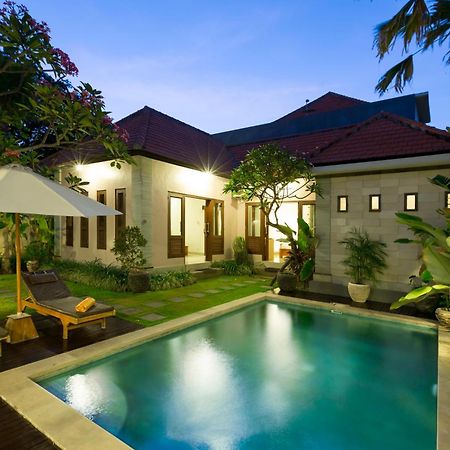 Kubal Villa And Living Seminyak Canggu Екстериор снимка